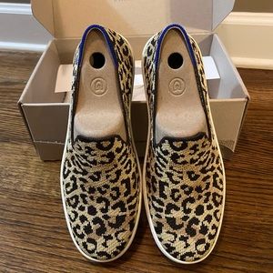 NEW Rothy’s Camo Cat Sneakers sz 7